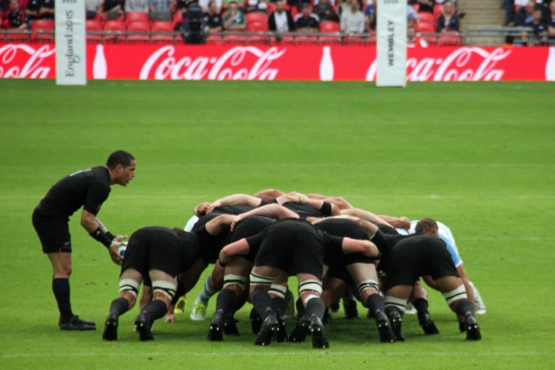 anuncio de coca-cola en el estadio
