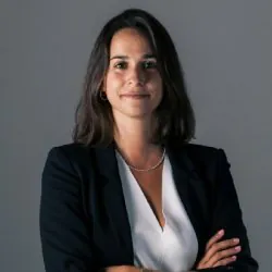 Sara Stella Lattanzio B2B marketing leader & LinkedIn influencer