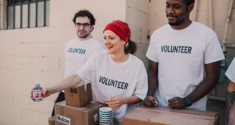 Photo of volunteers